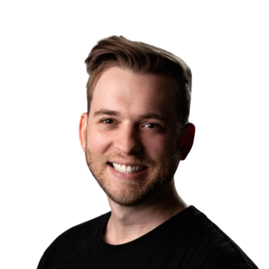 headshot of Tom Geoghegan
